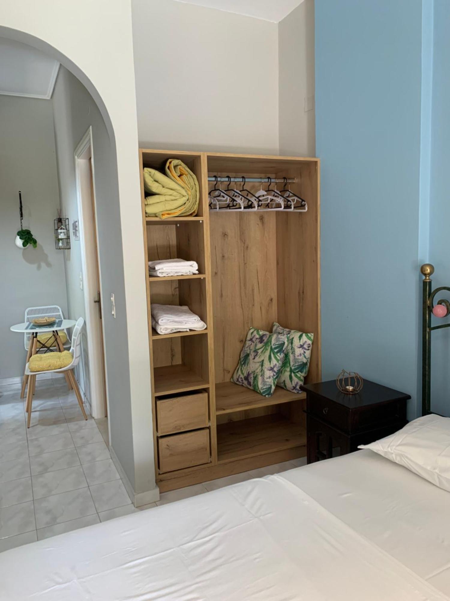 Katerinas Inn Apartments Keri Eksteriør bilde